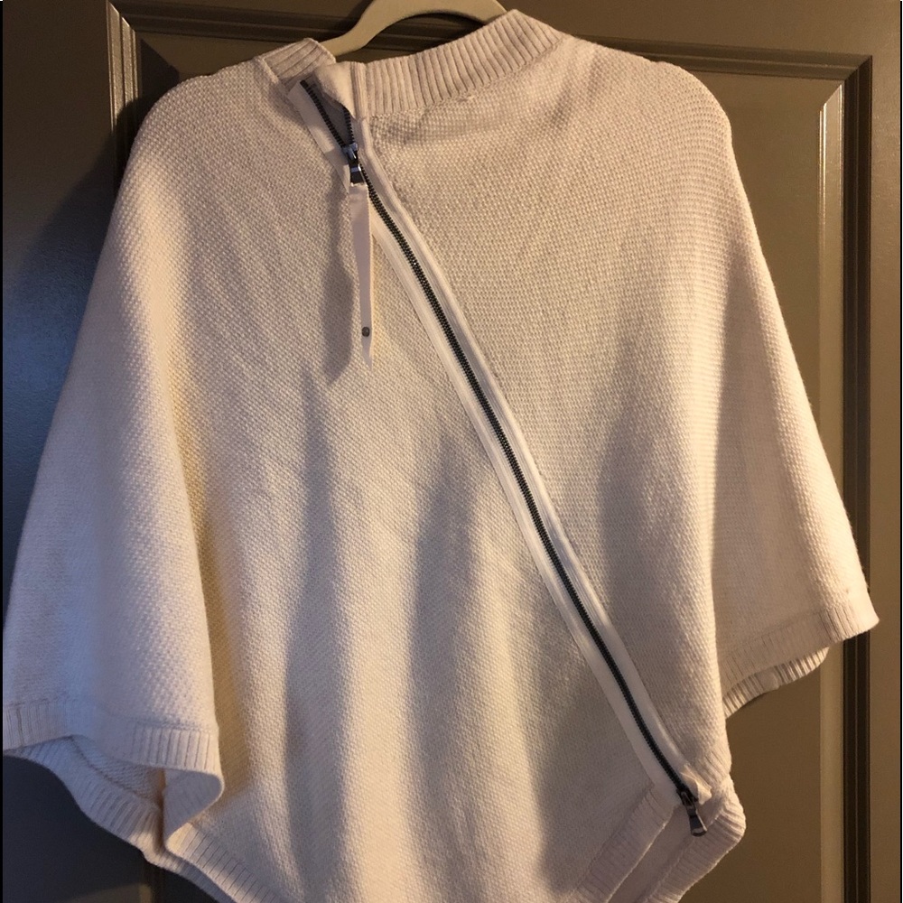 LULULEMON shawl
